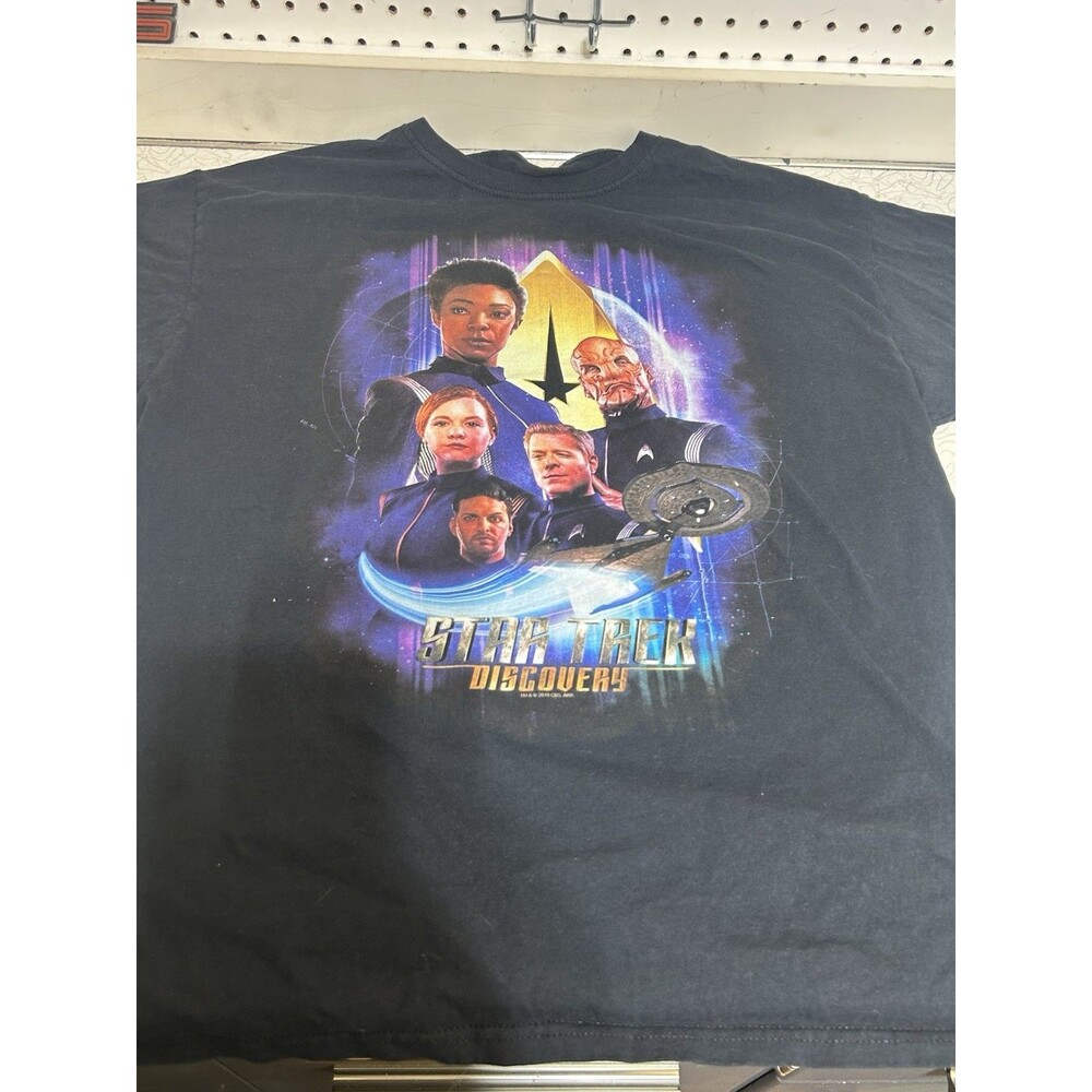 Star Trek Discovery TV Promo T Shirt Medium?